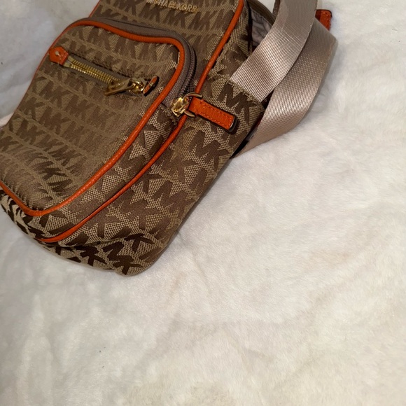 Michael Kors Tan and Orange Men's Messenger Bag - Picture 8 of 9